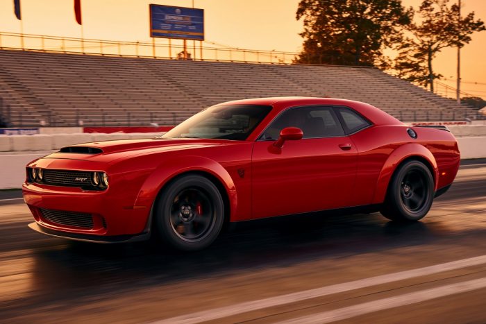 Száz fotón, két videón a világ leggyorsabb utcai autója 97 2018 Dodge Challenger SRT Demon