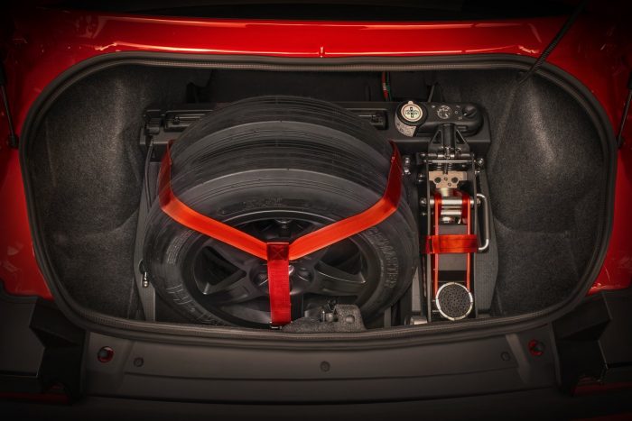 Száz fotón, két videón a világ leggyorsabb utcai autója 54 2018 Dodge Challenger SRT Demon Drag Kit features a Demon Track Pack System that fits into the SRT Demon trunk and securely holds the front runner wheels and track tools.