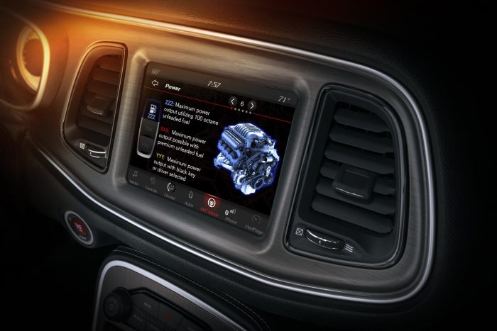 Száz fotón, két videón a világ leggyorsabb utcai autója 67 The 2018 Dodge Challenger SRT Demon includes a detailed power page that explains each level drivers can select for the engine from SRT Demon Mode Pages, as shown on the 8.4-inch Uconnect touchscreen.
