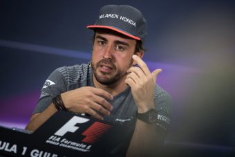 F1: Alonso nincs a Mercedes listáján