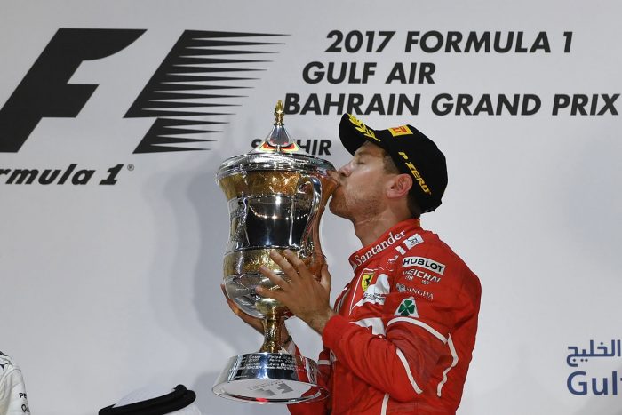 Vettel: Imádom ezt csinálni!