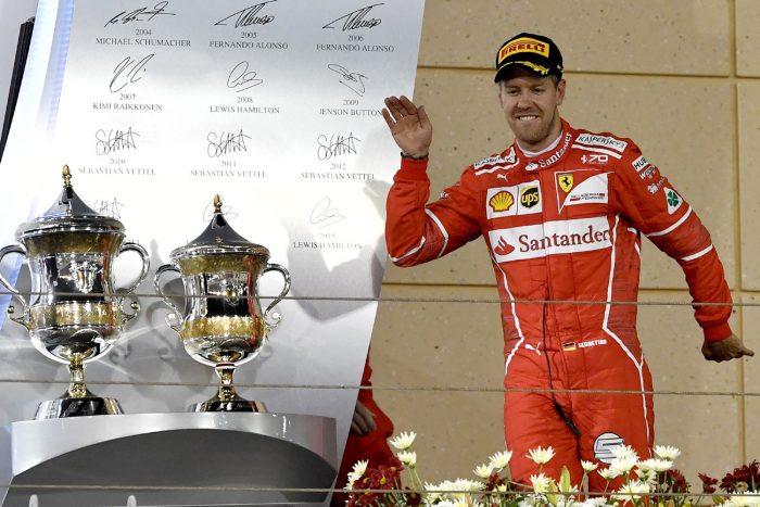 F1: “Bottas és Räikkönen a vízhordók csatáját vívja” 1 | Vezess f1_bahrein_fut_27