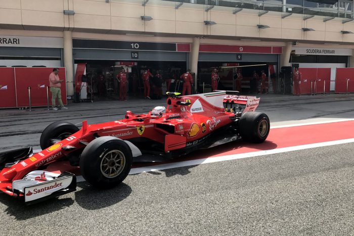F1: A többiek végeztek, Vettel este 9-ig tesztel