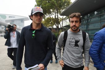 F1: Alonso a McLarent ajánlja Sainznak