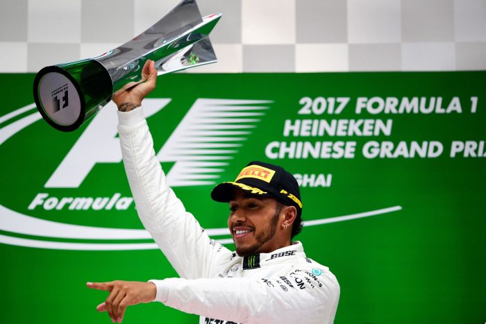 F1: Hamilton a kínai császár