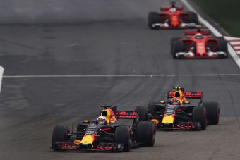 F1: Ricciardo direkt ment neki Vettelnek