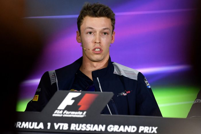 F1: Torpedóval a fején indul az orosz pilóta