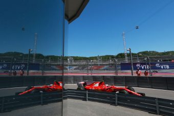 F1: A Ferrari megint verte a Mercedest