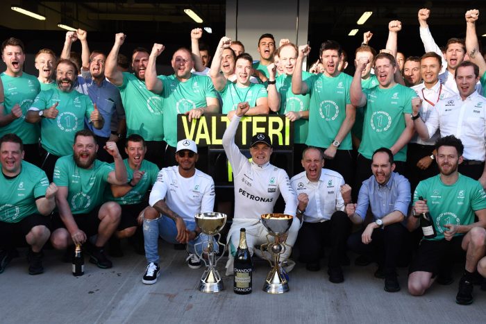 F1: Hamilton ezen a hétvégén csak statisztált