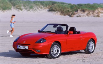 A tavasz berúgta az ajtót, mese nincs, kell egy kabrió