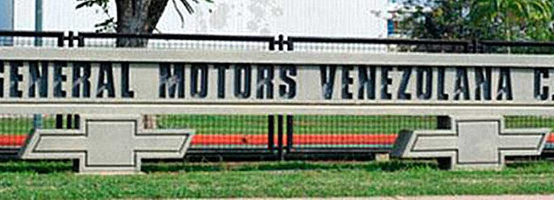 SMS-ben rúgta ki munkásait az államosított gyár