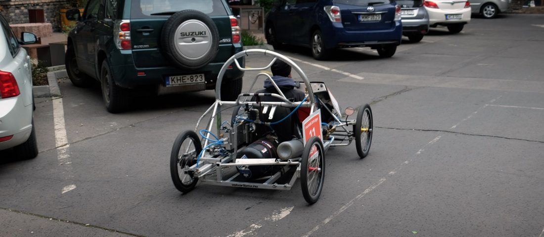 A levegő nem a jövő hajtóanyaga, az biztos. De versenyzéshez tökéletes