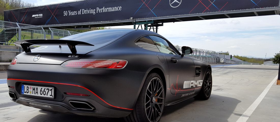 Mit ne csinálj egy kompakt Mercedesszel