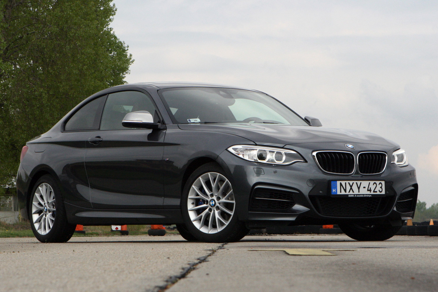 BMW M240i – Szem nem marad szárazon 4