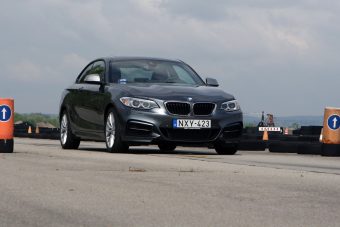 BMW M240i – Szem nem marad szárazon