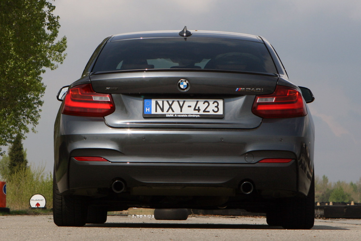 BMW M240i – Szem nem marad szárazon 29