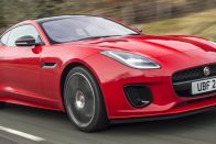 Négyhengeres motort kap a Jaguar F-Type 9