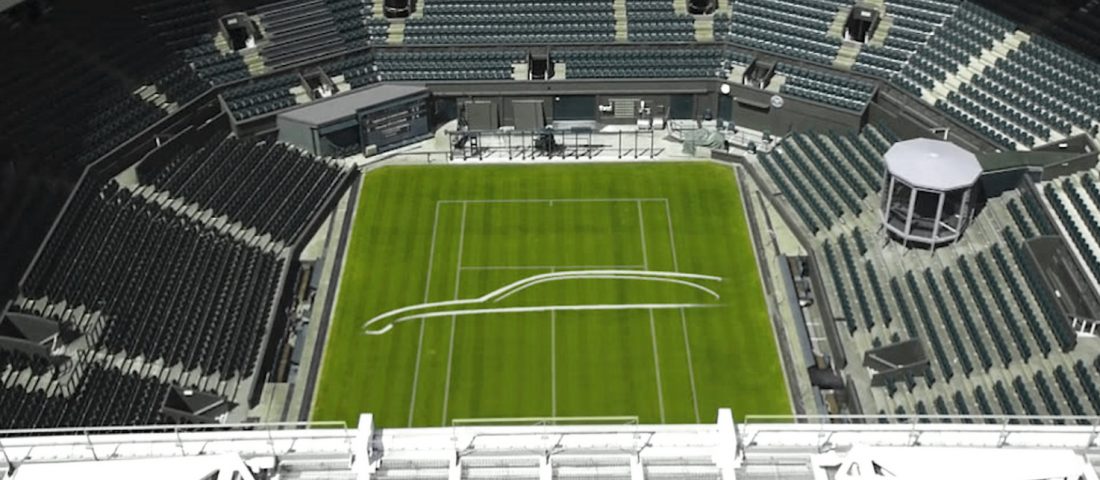 Teniszpályára skiccelték fel a luxuskombit