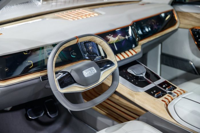 jeep_yuntu_3k1i80n7150np2qr46nqiusb5k3