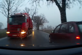 Ilyen előzések miatt halnak meg ártatlanok