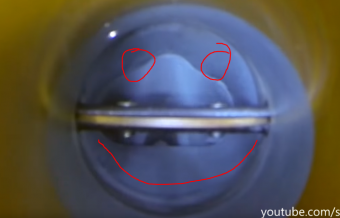 Ereszkedjünk le együtt egy szívótorokba, és élvezzük a hatást