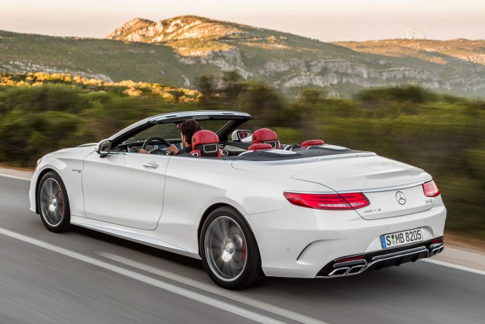 Megvannak a Világ Év Autója verseny döntősei 17 mercedes-amg_s_63_4matic_cabriolet_4