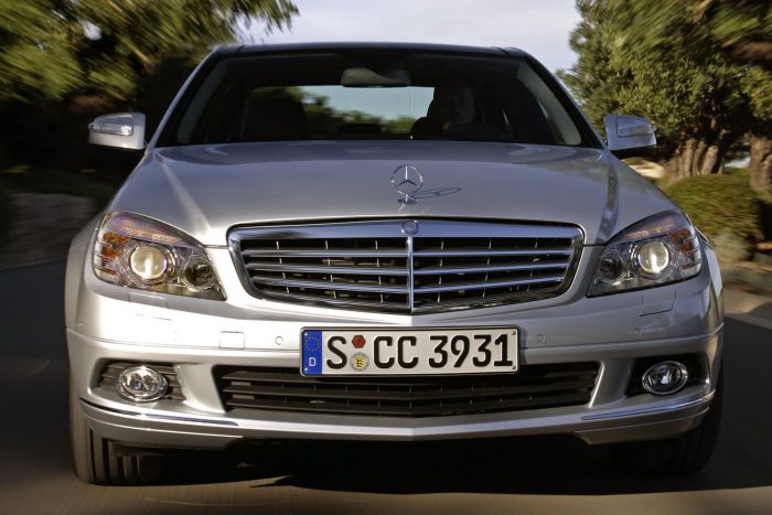 Halálos csapdába ejt a luxusterepjáró 2 mercedes-benz_c_350_10