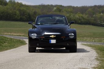 A GM legjobb vicce: kabrió kisteher Corvette-motorral