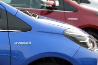 Új Toyota Yaris: Befellegzett a kis motoroknak? 78