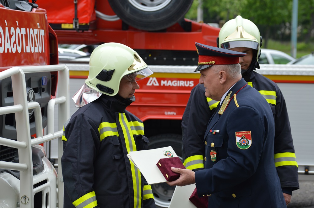 Újabb adag magyar tűzoltóautó állt forgalomba 6