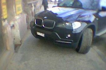 Az év párbeszéde zajlott le egy BMW-s és egy gyalogos között