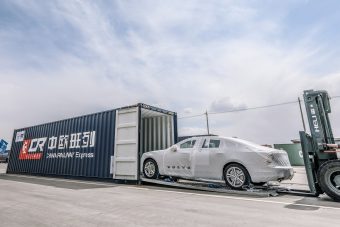 Vonattal érkeznek Európába a kínai gyártású Volvók