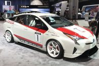 Prius G Extreme: Hibrid, férfiaknak 11