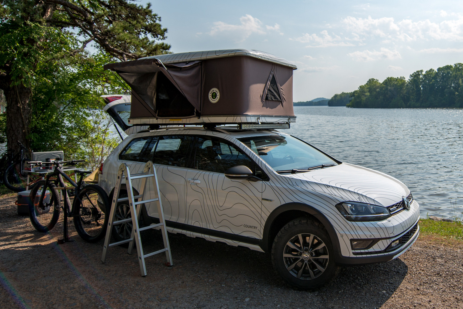 14-golf_alltrack_country_concept_7176 | Vezess | Vezess