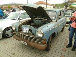 Mindenkit meglepett a saját erejéből guruló vén Moszkvics