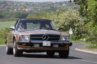 Századmásodpercekre vadászó öreg Mercedesek 54