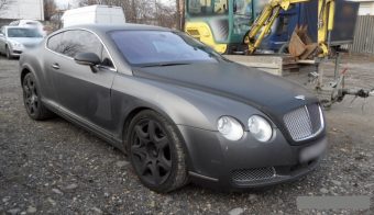 Bentley-t is loptak az aljas rózsadombi betörők