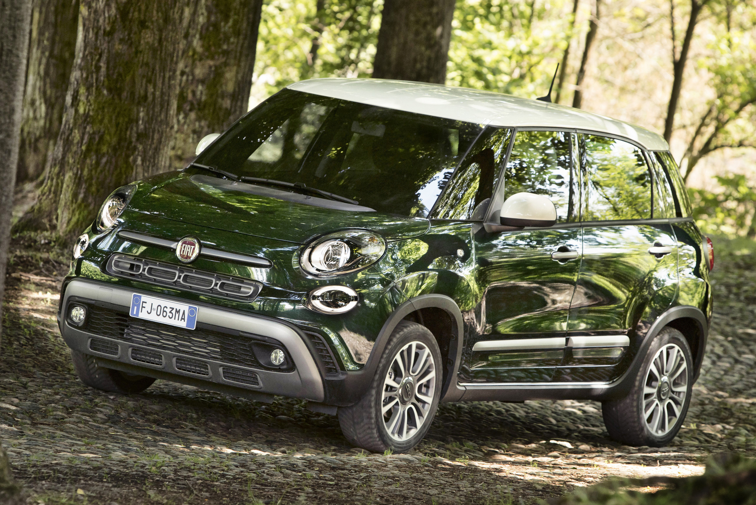 Megújult a Fiat 500L család 17