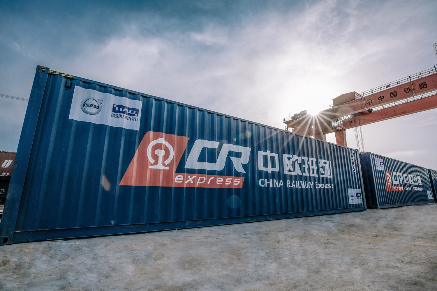 Volvo Daqing train | Vezess | Vezess