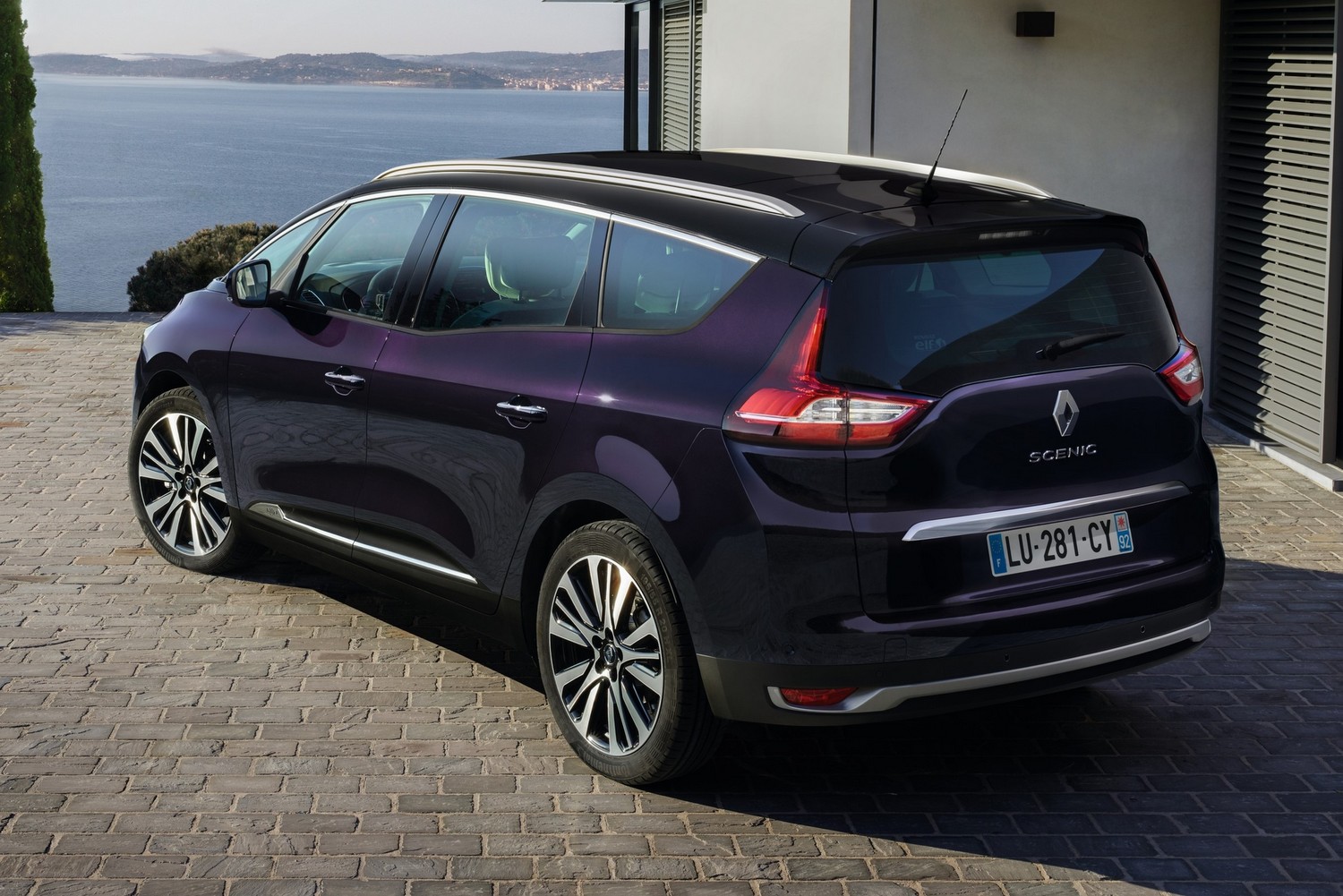 Luxusba megy át a Renault családi modellje 5