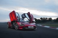 Képes ébresztő: öt tucat új fotón a csodálatos McLaren 720S 72