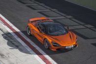 Képes ébresztő: öt tucat új fotón a csodálatos McLaren 720S 104