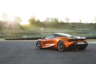 Képes ébresztő: öt tucat új fotón a csodálatos McLaren 720S 106