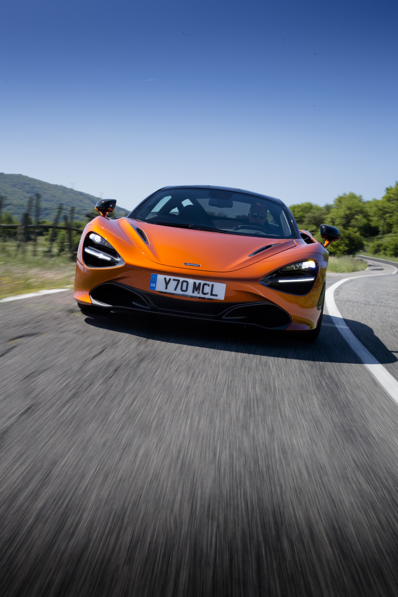 Képes ébresztő: öt tucat új fotón a csodálatos McLaren 720S 30