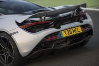 Képes ébresztő: öt tucat új fotón a csodálatos McLaren 720S 81