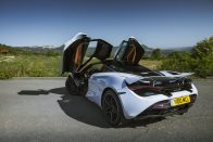 Képes ébresztő: öt tucat új fotón a csodálatos McLaren 720S 75