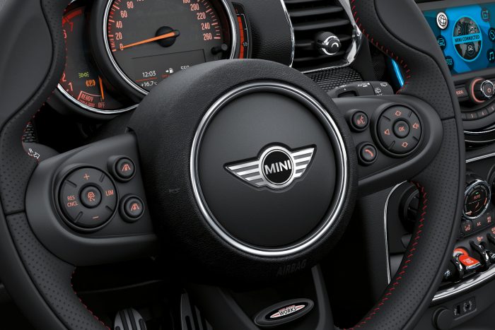 Felnőttesebb szolgáltatásokkal bővül a Mini kínálata 6