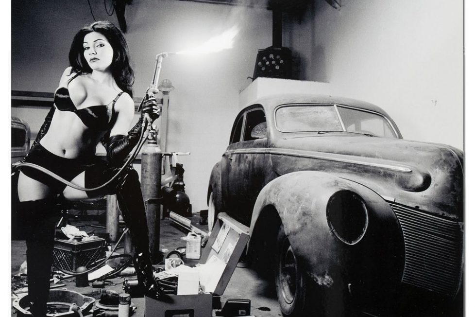 9339-torched-black-white-hot-rod-girl-garage-man-cave-metal-wall-art-l16177818-yte6ejctheawsfesxczn