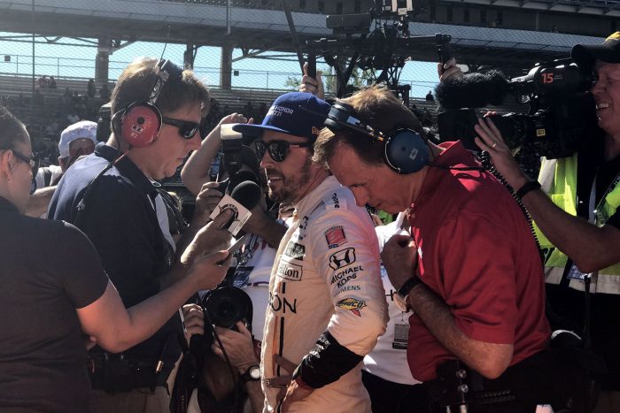 Alonso motorcsere után remekelt az időmérőn