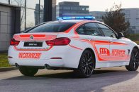 Életmentőket villant a BMW 14